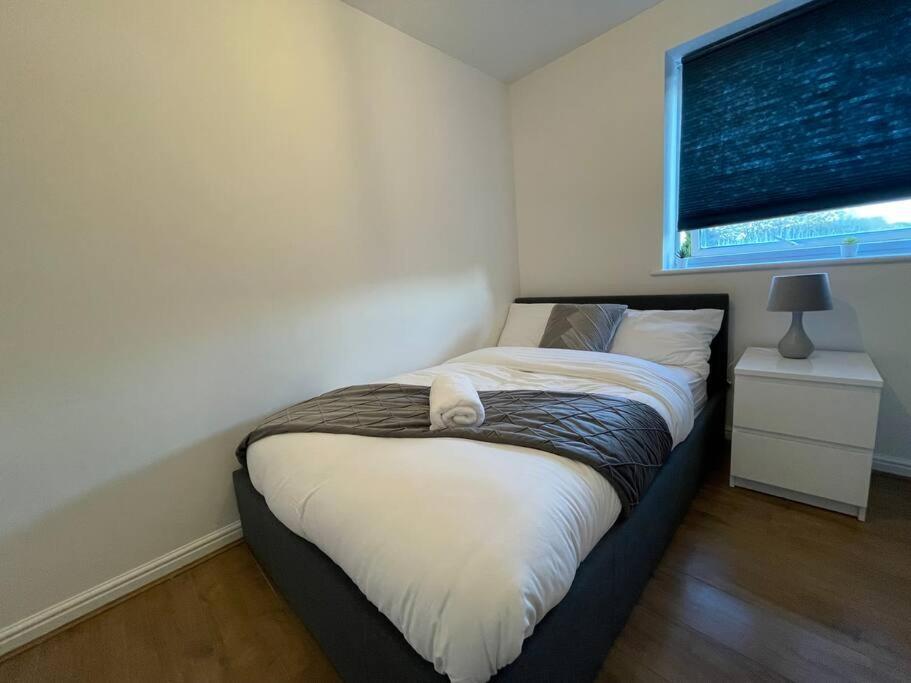 Lovely 2-bed Flat Along The River Thames Apartament *